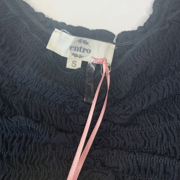 NWT Entro black smock crop top - Picture 5 of 7